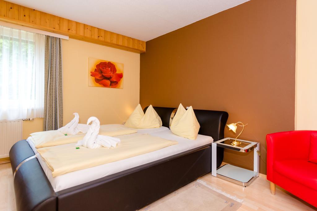 1A Hotel Steiner ยูเดนบวร์ก ภายนอก รูปภาพ