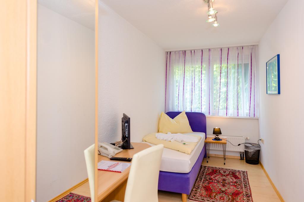 1A Hotel Steiner ยูเดนบวร์ก ภายนอก รูปภาพ